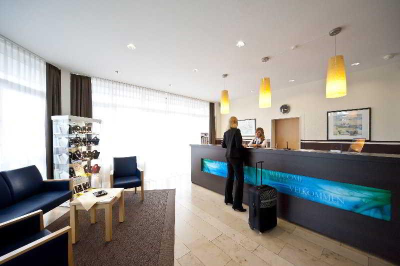 Tryp By Wyndham Luebeck Aquamarin Hotel Exterior photo